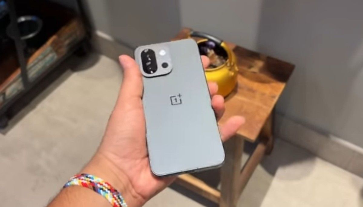 OnePlus 13s